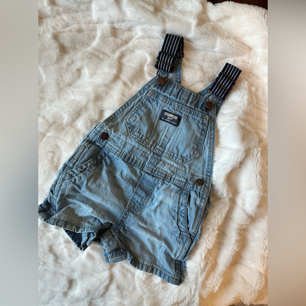 OshKosh B'gosh Blue Denim shorts. Kids overalls.